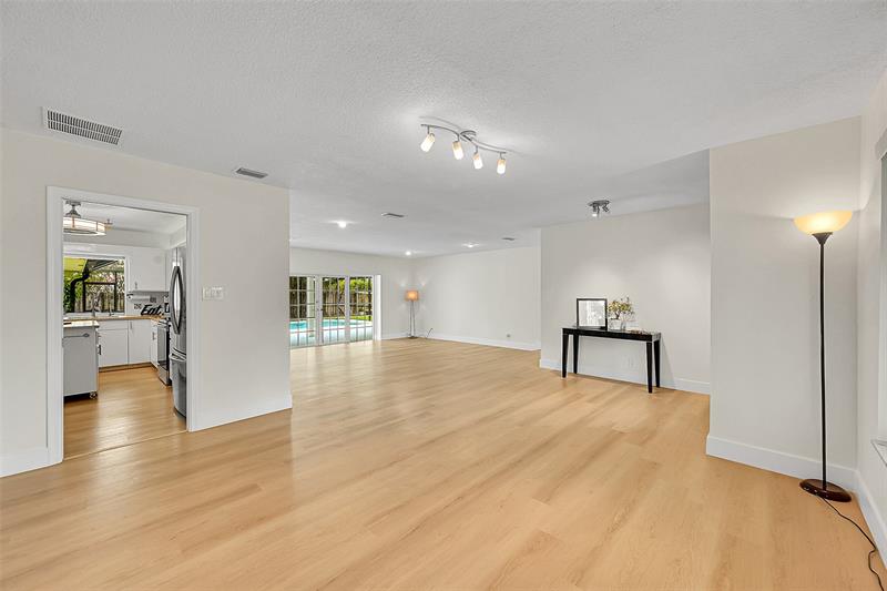 Image 9 of 79 For 1480 66th Ter
