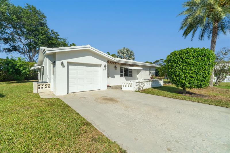 Listing Details for 1401 17th Ave, Boynton Beach, FL 33426