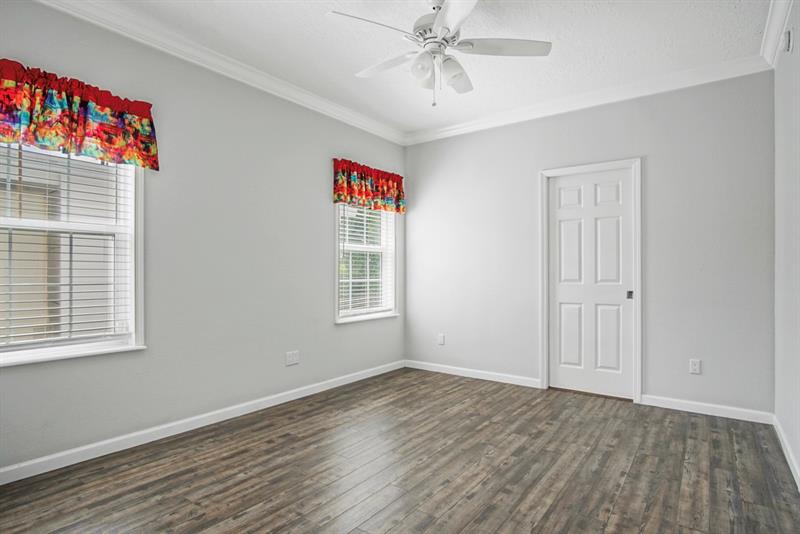 Image 12 of 32 For 4300 Saint Lucie Blvd #118