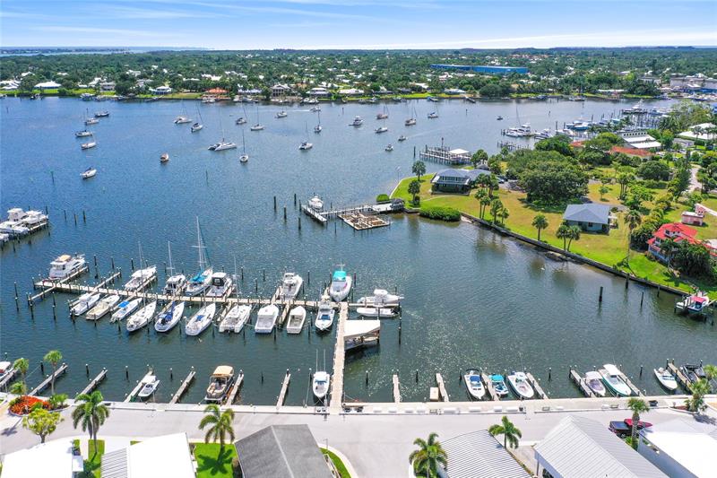 Image 21 of 32 For 4300 Saint Lucie Blvd #118
