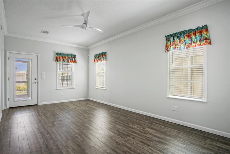 Image 8 of 32 For 4300 Saint Lucie Blvd #118
