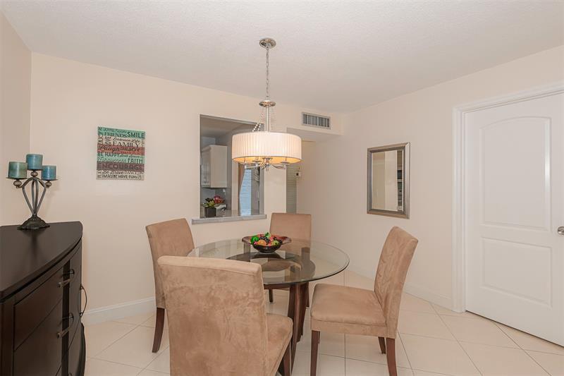 Image 6 of 36 For 2861 47th Ter  303