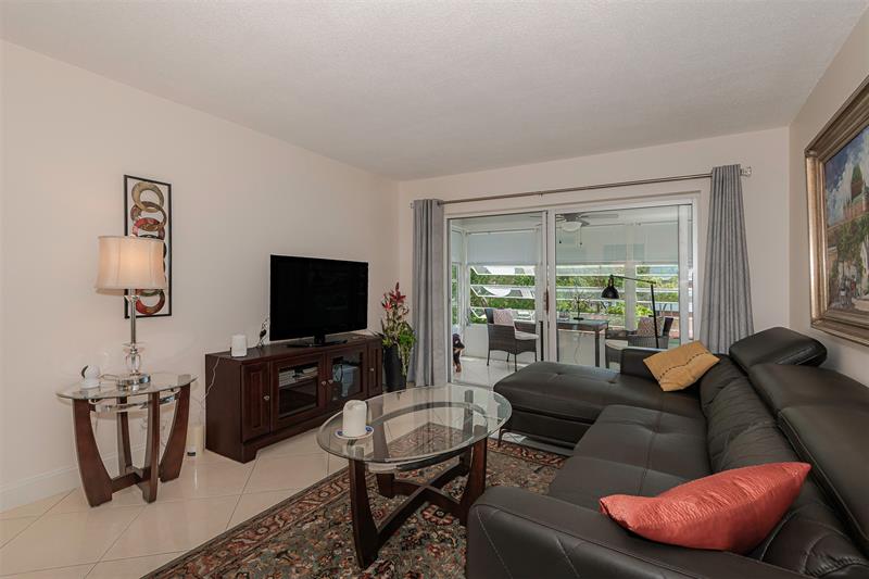 Image 9 of 36 For 2861 47th Ter  303