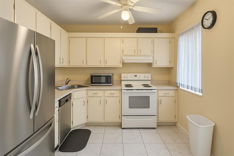 Details for 4216 Inverrary Blvd  91 B, Lauderhill, FL 33319