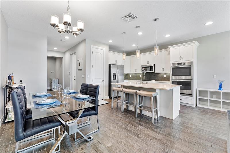Image 10 of 53 For 10219 Akenside Drive  10219
