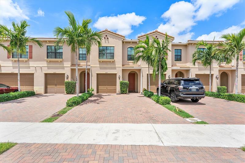 Image 3 of 53 For 10219 Akenside Drive  10219