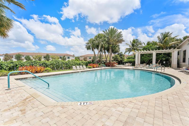 Image 34 of 53 For 10219 Akenside Drive  10219