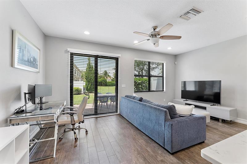 Image 7 of 53 For 10219 Akenside Drive  10219