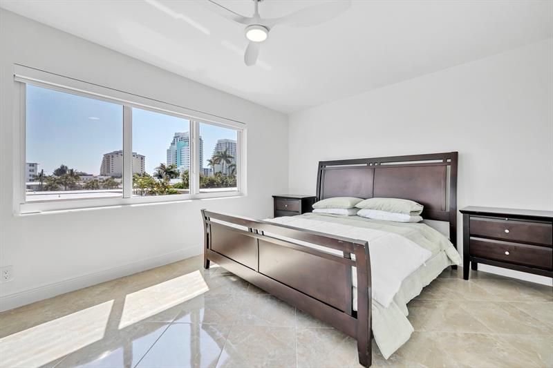 Image 9 of 22 For 720 Bayshore Dr  304