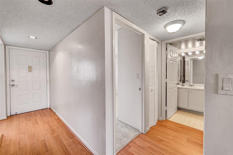 Image 11 of 26 For 9633 Belfort Cir  110