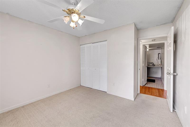 Image 13 of 26 For 9633 Belfort Cir  110
