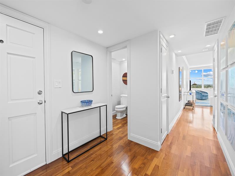 Image 14 of 27 For 888 Intracoastal Dr  12f