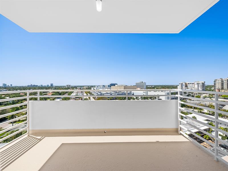 Image 7 of 27 For 888 Intracoastal Dr  12f