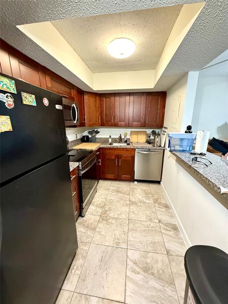 Image 14 of 31 For 5550 44 St  212b