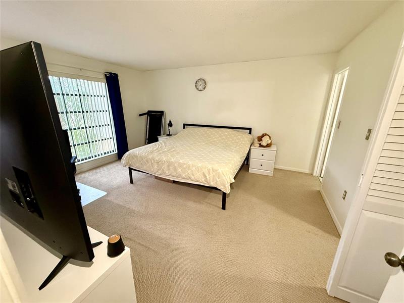Image 20 of 31 For 5550 44 St  212b