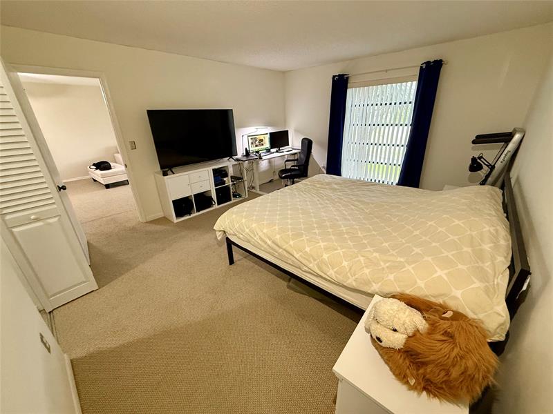 Image 21 of 31 For 5550 44 St  212b