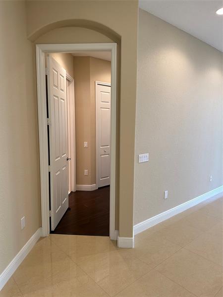 Image 10 of 24 For 12805 83rd Ct  23-e