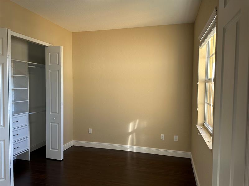 Image 17 of 24 For 12805 83rd Ct  23-e