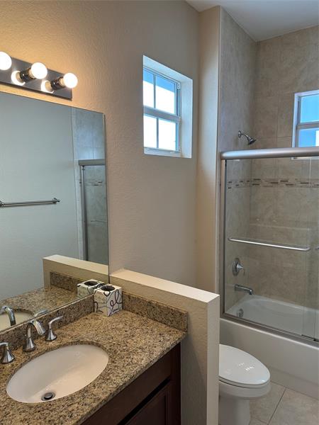Image 18 of 24 For 12805 83rd Ct  23-e