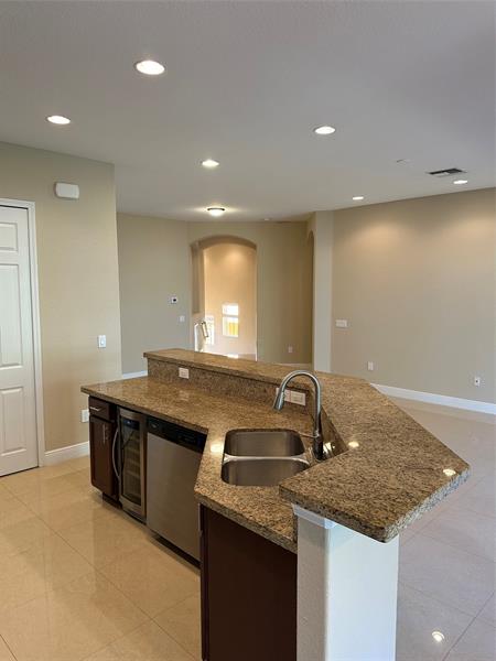 Image 6 of 24 For 12805 83rd Ct  23-e