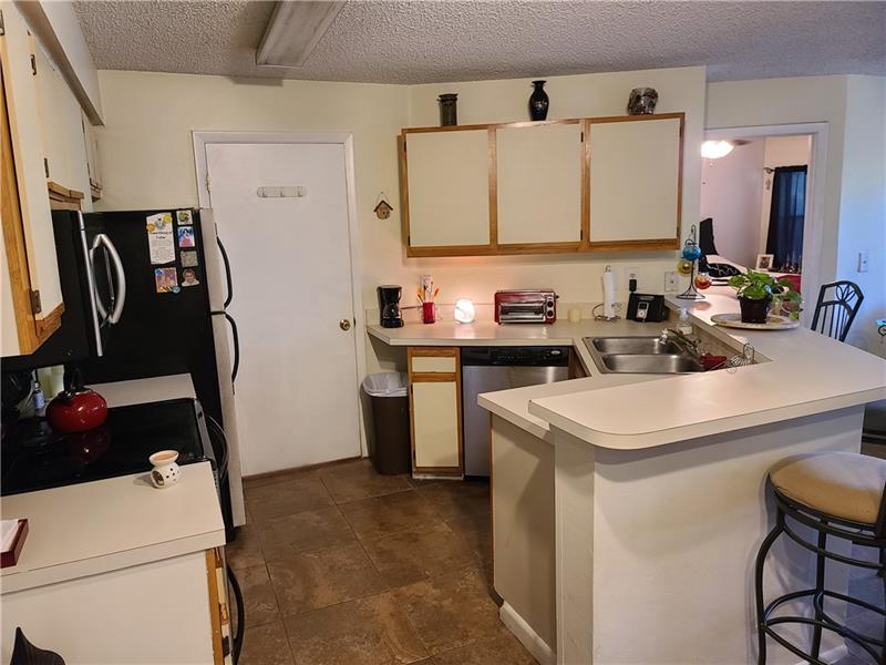 Image 5 of 30 For 9999 Summerbreeze Dr  417