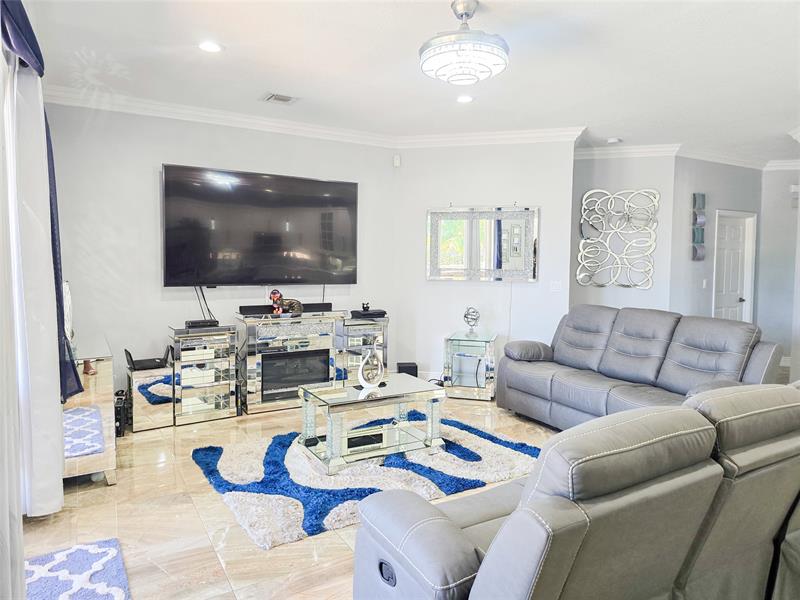 Image 13 of 47 For 6600 56th Dr