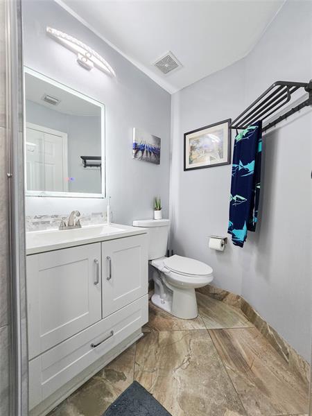 Image 15 of 47 For 6600 56th Dr