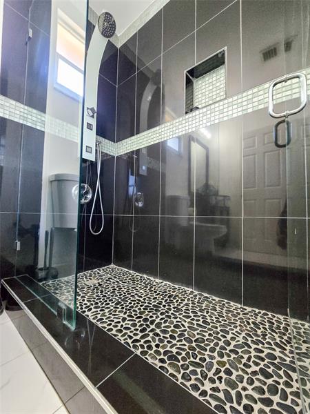 Image 31 of 47 For 6600 56th Dr