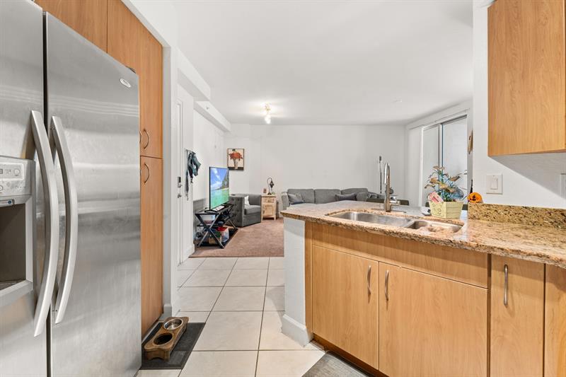 Image 6 of 37 For 1830 Radius Dr  1017
