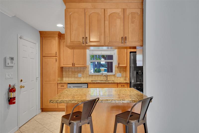 Image 22 of 65 For 1800 28th St