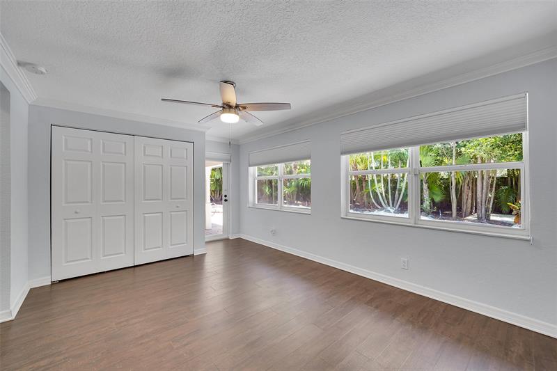 Image 31 of 65 For 1800 28th St