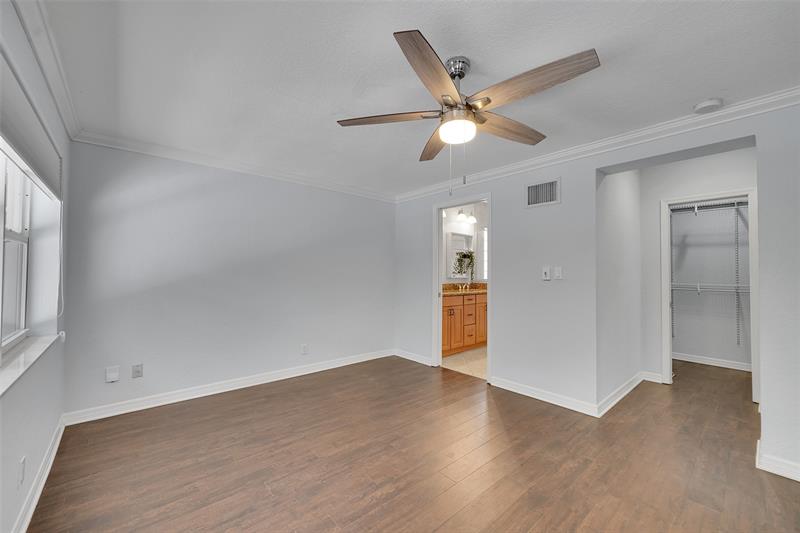 Image 33 of 65 For 1800 28th St