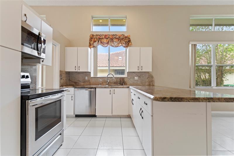 Image 33 of 52 For 4841 104th Ln