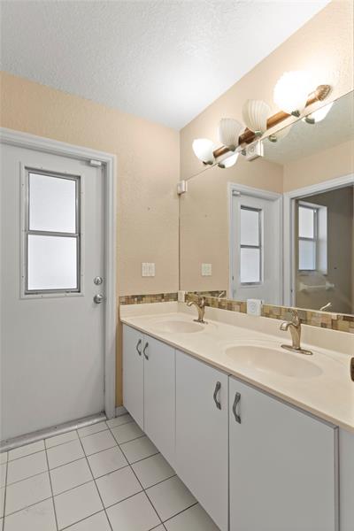 Image 37 of 52 For 4841 104th Ln