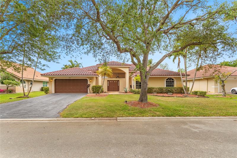 Image 4 of 52 For 4841 104th Ln