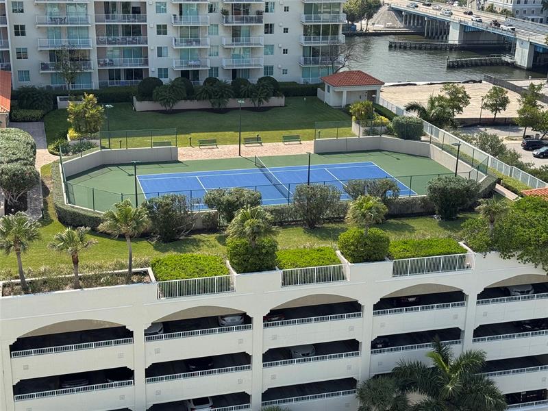 Image 19 of 40 For 3015 Ocean Blvd  15a