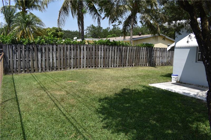 Image 12 of 16 For 5181 88th Terr