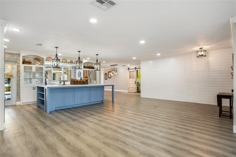 Image 11 of 73 For 5921 18th St