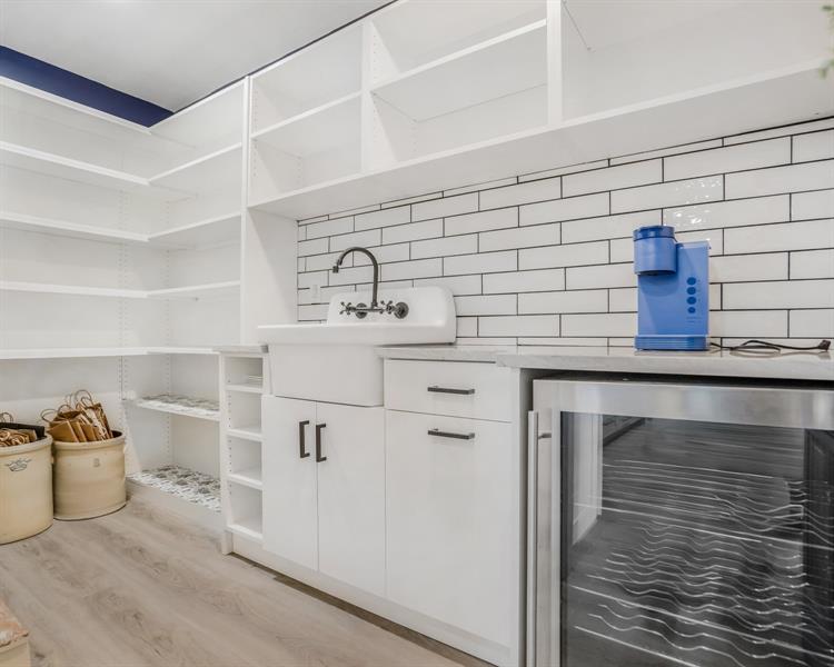Image 18 of 73 For 5921 18th St