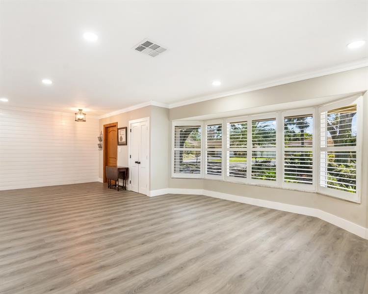 Image 21 of 73 For 5921 18th St