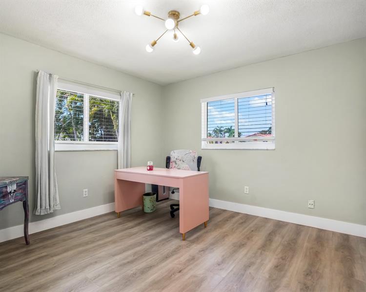 Image 43 of 73 For 5921 18th St
