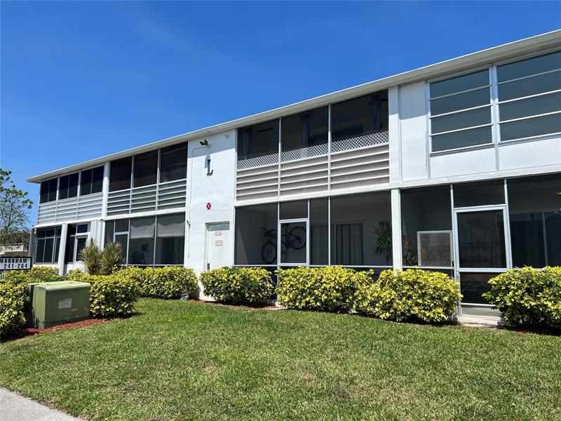 Image 14 of 34 For 258 Markham L  258