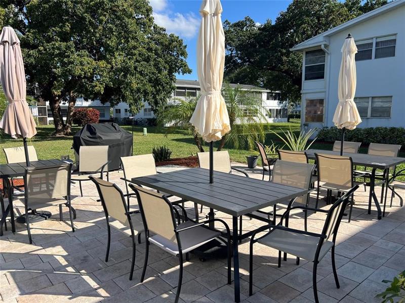 Image 16 of 34 For 258 Markham L  258