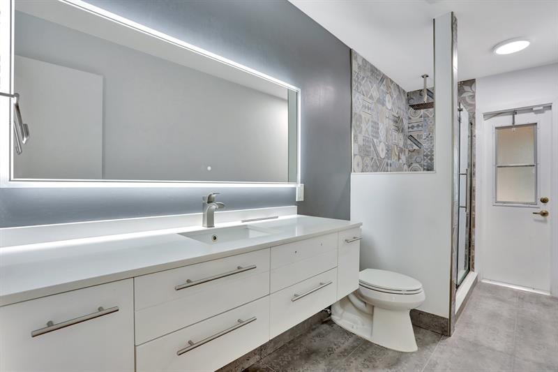 Image 21 of 33 For 5264 89th Dr