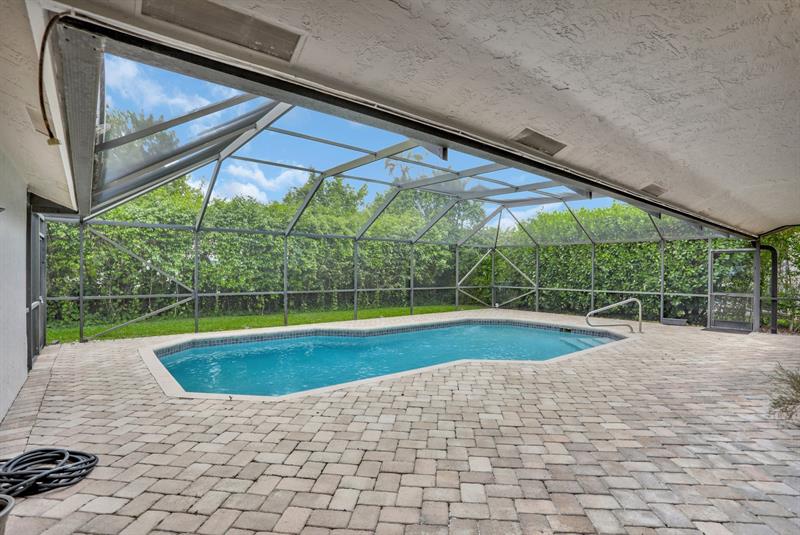 Image 29 of 33 For 5264 89th Dr