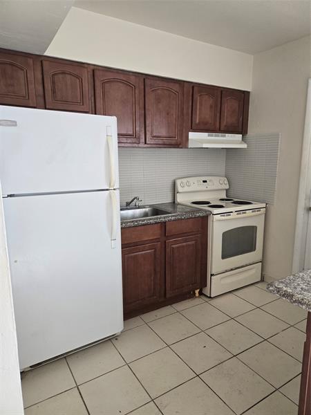 Image 4 of 15 For 1560 111th St  2