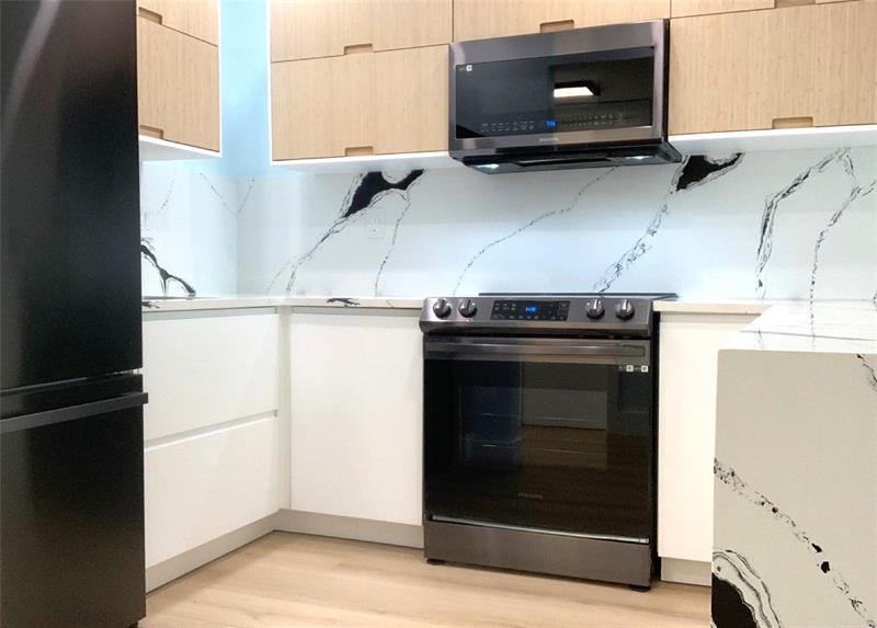 Image 6 of 19 For 101 6th Av  5