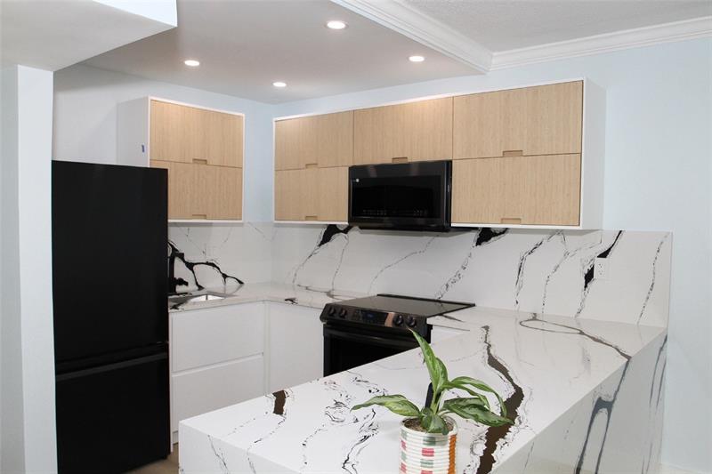 Image 7 of 19 For 101 6th Av  5