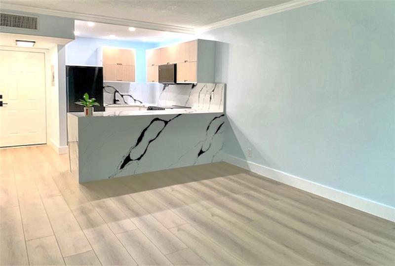 Image 8 of 19 For 101 6th Av  5