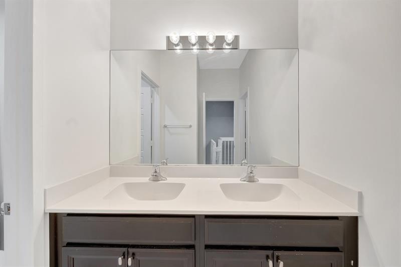 Image 19 of 49 For 17624 149th Pl